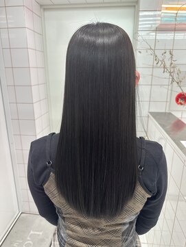 ロンドルーチェ 心斎橋(Lond luce) ダークアッシュ/ミディアムレイヤーカット［髪質改善/縮毛矯正］