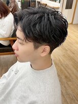 ネオリーブ クーロ メゾン 横浜(Neolive curro Maison)&nbsp;ツーブロアップバング×センターパート　スパイキーショート