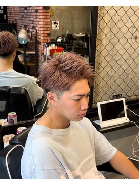 フェードアンドライン 富士店(FADE&LINE) ベージュカラー×アップバング