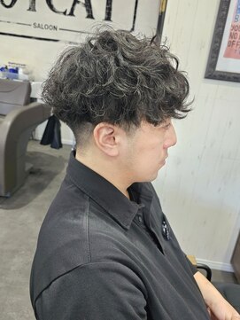 重めマッシュ × 波巻きパーマ