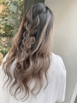 マーシュ(marshu) 【marshu  OSAKA Style】グラデーション×ベージュ