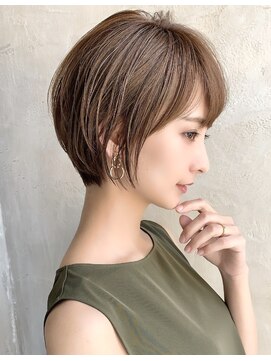 アフロート ルヴア(AFLOAT RUVUA) 似合わせ ショートヘア ショートボブ 20代 30代 小顔カット 新宿