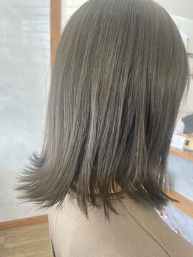 ヘアーメイク エクリュ(hairmake ecru) オリーブグレージュ