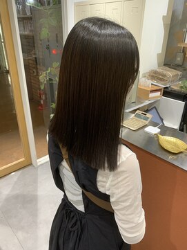 イオエ 梅田(ioe) 外ハネボブ /ミディアムストレート /ニュアンスカラー/髪質改善