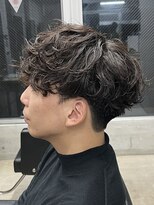 フイ 代々木(Hui)&nbsp;メンズ/アップバング/ツーブロックマッシュ/束感ショート波巻き