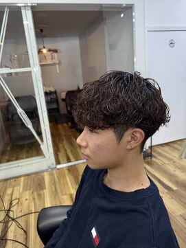 リベルテ(LIBERTE′) 波巻きスパイラルパーマ