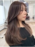 黒髪　ボブルフ　ネビージュ　小顔　ワンレン　スペインカール