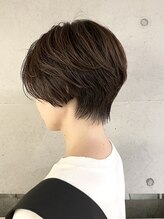 グラビートーキョー(GRABY tokyo) 骨格矯正ショートボブ