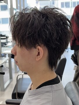 ゴート(GOATO) ツイストスパイラルパーマ センターパート 波打ち