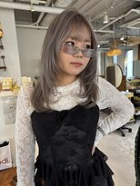 ココルアナ(coco luana)&nbsp;グレージュカラー/レイヤーカット/韓国/ハイトーン