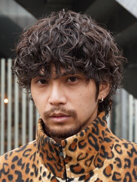 フィフスパーク(fifth PARK) 渋谷波巻きパーマ束感ツイストスパイラル無造作メンズパーマ色気