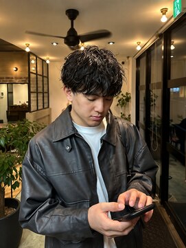 ジュイール(Jouir) 初パーマでイメチェン