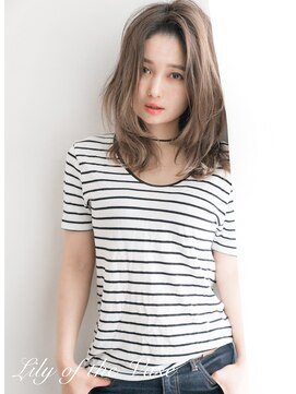 リリーオブザベイス(Lily of the Vase) ミディアム☆ウェーブ