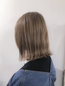 ナイン 麻布十番(NINE) ハニーベージュ☆切りっぱなしボブ