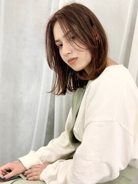 エムスラッシュ みなとみらい馬車道店(M SLASH) 馬車道/艶カラー/無造作/かきあげ前髪/センターパートz