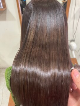 シアー(SHEER.) 髪質改善×縮毛矯正×酸性ストレート【表参道,青山美容室】