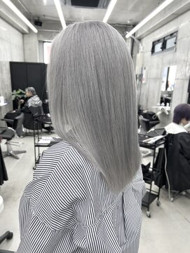 リノート バイ エゴル 名古屋(LINOET by ENGOL) 【LINOET 名古屋】佐藤まいら　ホワイトグレー