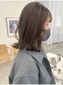 くびれミディアム×透明感アッシュベージュ