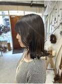 透明感カラー　くすみベージュ　ミディアムボブ