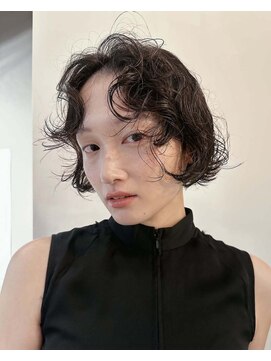 ナヌーク ダイカンヤマ(nanuk daikanyama) ボブパーマ・くせ毛風パーマ・ニュアンスパーマ