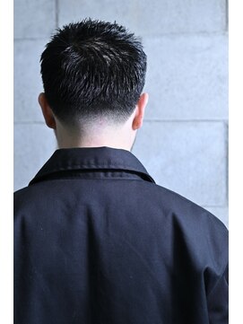 チルチェア 横浜(CHILL CHAIR) ミックスフェード×クロップ <横浜駅/バーバー/理容室/床屋>