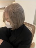 シルバーベージュ