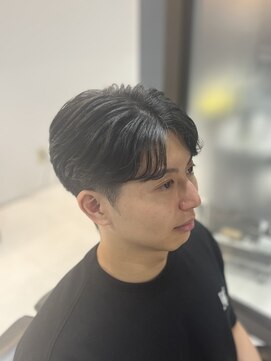 バーバーバー 高坂(BARBER－BAR) 韓国風センターパート