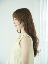 キネン バイ ツリー 宇都宮(kinen by tree)&nbsp;サイドから見せるロングウェーブくすみベージュの毛流れ