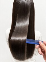 【美髪を長く持続】お家での乾かし方・ヘアケアまで完全レクチャー◎サロン帰りの質感をキープ