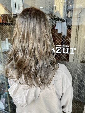 ヘアーデザイン アズール(Hair Design Azur) 【Azur】ハイライト×whiteグレージュ