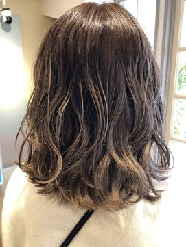 トゥーリ 筑紫野店(tuuli) tuuli筑紫野店☆お客様スタイル☆ミディアム☆伸ばしかけヘア☆