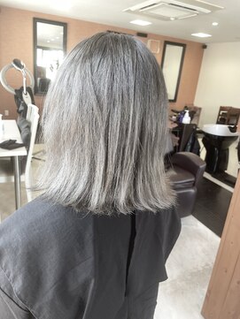 ヘアーサロン デペント(HAIR SALON Depend) 全頭ブリーチ　シルバーグレージュ