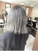 全頭ブリーチ シルバーグレージュ