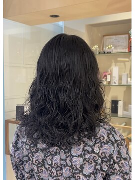 シアン 栄店(CYAN.) ミディアムパーマ×大きめカール