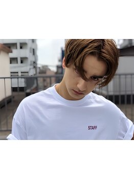 メンズから支持を得るトップスタイリスト在籍☆自宅で再現できるスタイルはCOREで![新宿駅近/深夜営業有]