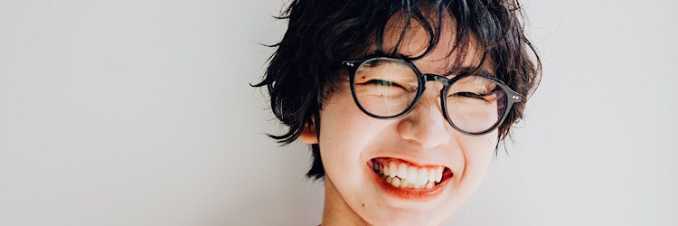 ウタ(uta)のサロンヘッダー