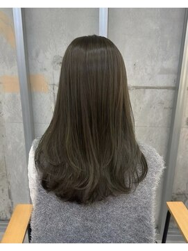 イオエ 梅田(ioe) ミルクティーベージュ/レイヤーボブ /髪質改善/縮毛矯正