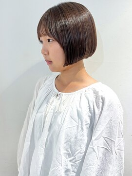 エミス バイ メルト 吉祥寺(emis by melt) 【吉田江梨】暖色ボブ地毛風ストレートパーマオリーブベージュ