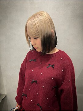 【momo】ボブ×ルーツカラー/デザインカラー