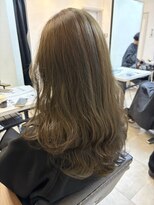 アルメリア 池袋(Arumeria)&nbsp;オリーブカラーオリーブベージュレイヤーカット韓国風10代20代