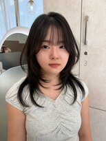 ネモネ バイ ミリー 梅田茶屋町(nemone by milly) くびれレイヤーミディ × シースルーバング