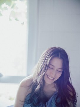 リアン(Lien) ナチュラルロングヘア