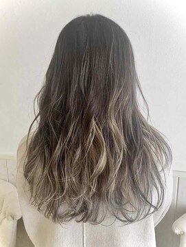 ネオリーブエム(Neolive em;) ブリーチ使用☆グラデーションカラー☆