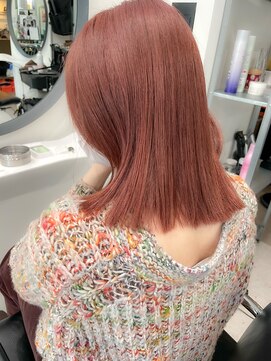 ヒビヲ(HIBIO) ダブルカラーピンクベージュピンクカラーケアブリーチミニボブ