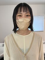 シイ(SIE) 顔まわりレイヤーカット