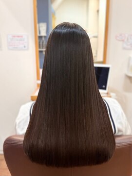 フリージア(freesia) 艶髪ロング/30代40代50代/髪質改善トリートメント