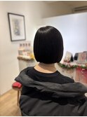 隠れブリーチ毛のボブ矯正
