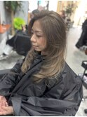 カーキベージュ○レイヤーカット