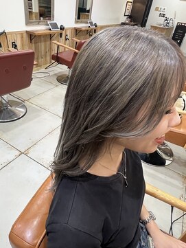 ノーム 横浜(NORM) グレージュ