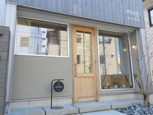 ムギ(mugi)の雰囲気(店前に駐車場あります◯)